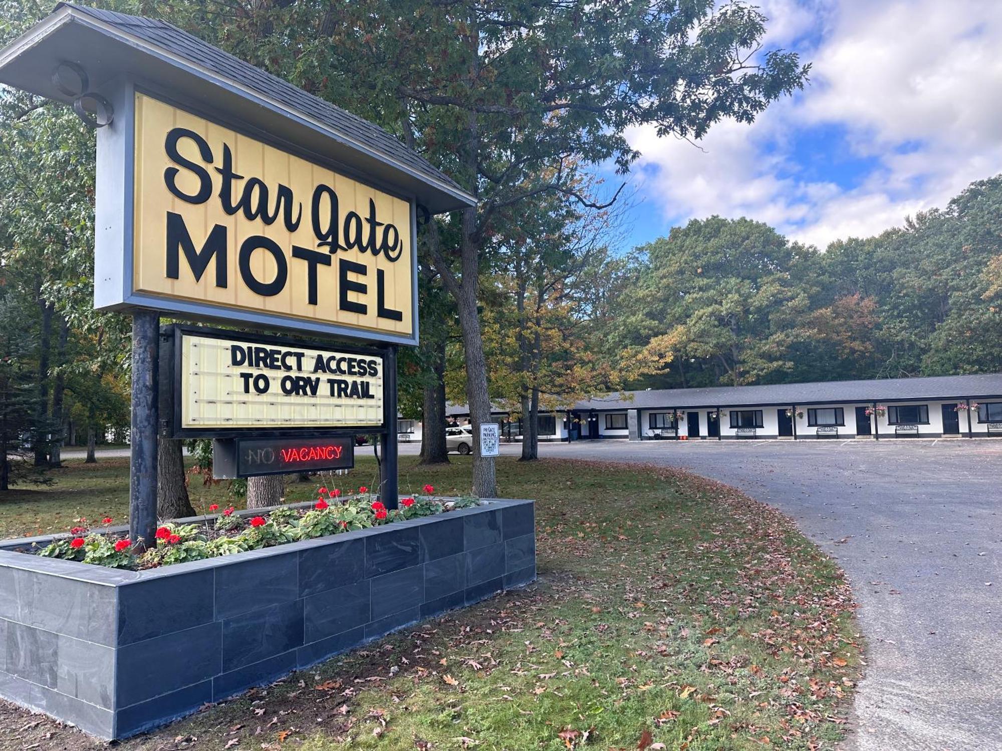 Star Gate Motel Indian River Exterior photo